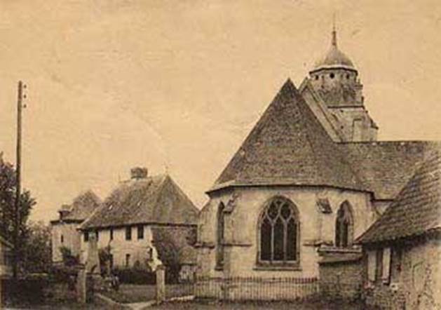 http://www.rouen-histoire.com/Eglises/images/Henouville_1.jpg