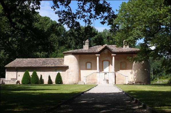 https://www.provence7.com/wp-content/uploads/2015/01/Garadanne.-Maison-du-Roi-Re.jpg